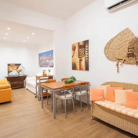 Apartment Orange - City Center Genua