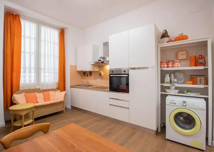 Orange - Center